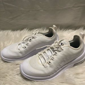 White Nike running shoes. Women’s 8.5